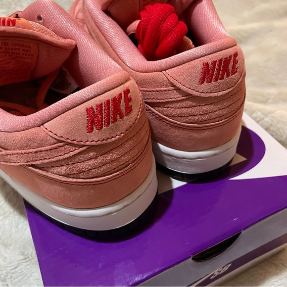Nike SB dunk Pink Pig - Picture 5 of 9